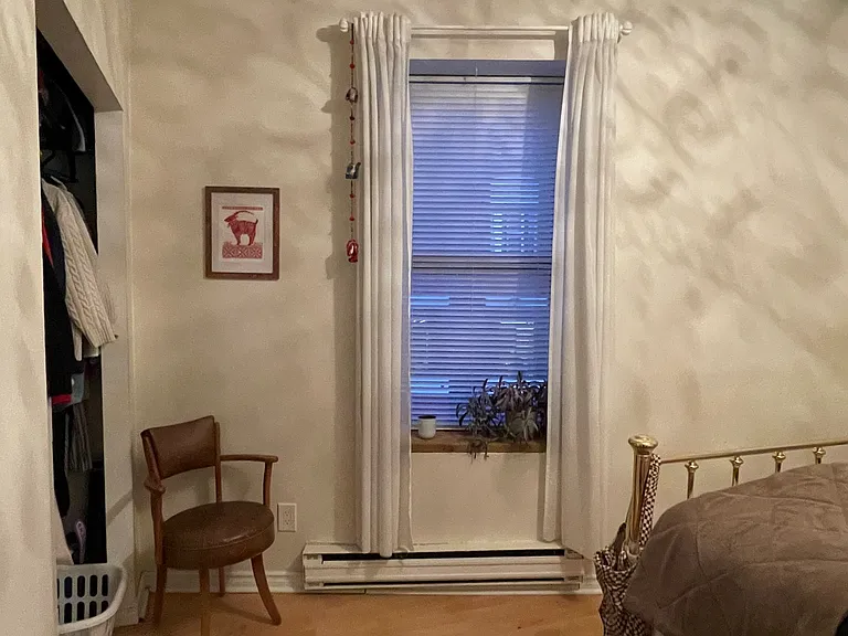 225 Gladstone Ave — Photo 183