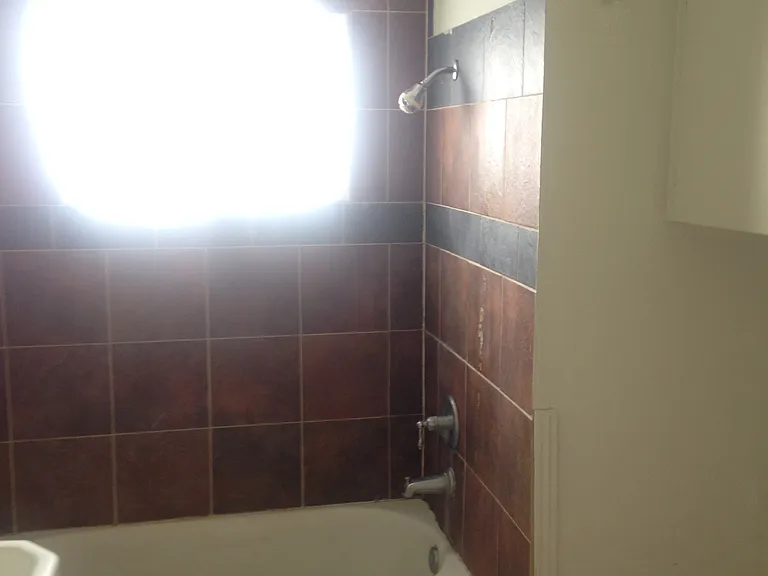 1700 Hillcrest Pr #3 — Photo 3