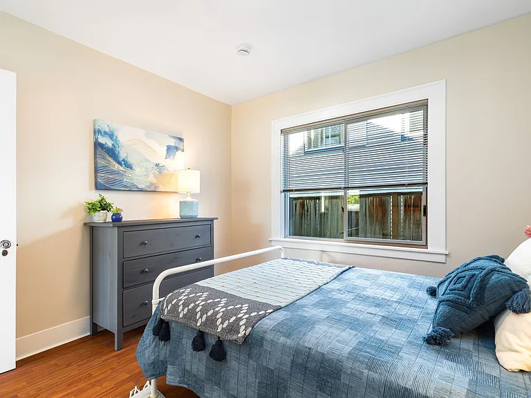 1021 N 38th St #1 — Photo 30