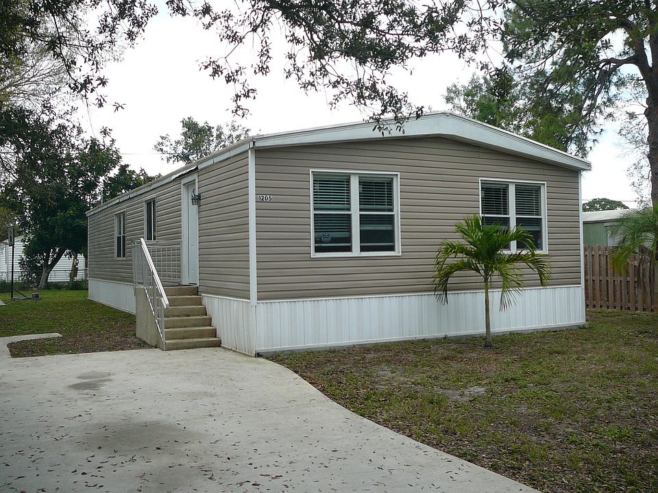 1st image of 1205 W Joy Lane