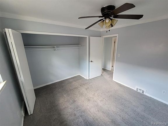 4th image of 6447 Kingsbury St