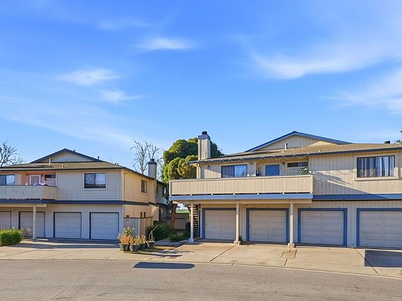 2nd image of 229 Silver Leaf Dr APT B