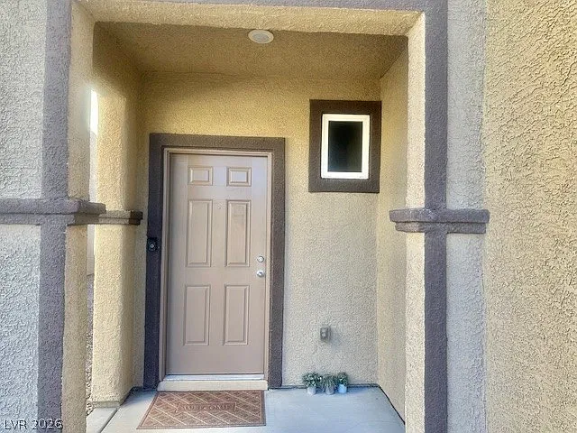 3 bed, 2.5 bath, 1790 sqft, $1,995 — Photo 2