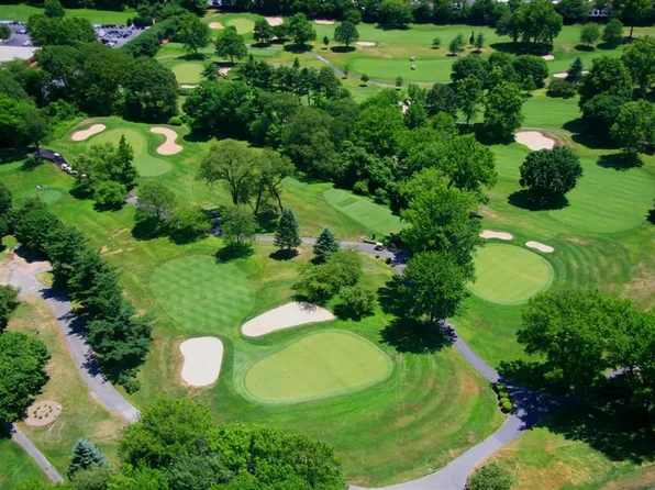 269 Grand Central Parkway