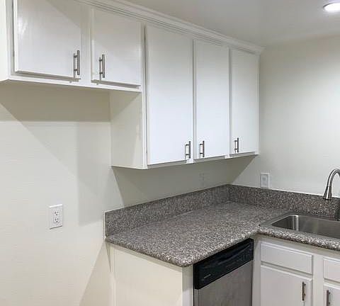 5th image of 1018 Arcadia Ave #1
