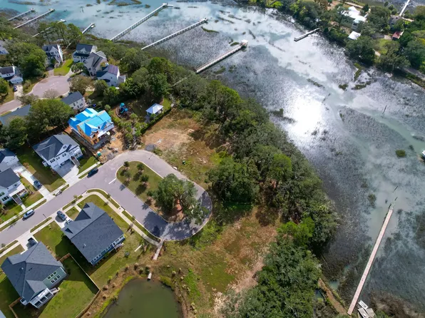 1570 Charming Nancy Rd, Charleston, SC 29412