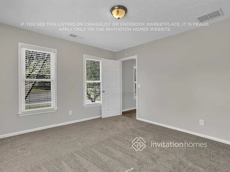 1810 Collines Ave SW — Photo 17