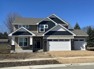 3051 Sugar Maple Dr, Chaska, MN 55318