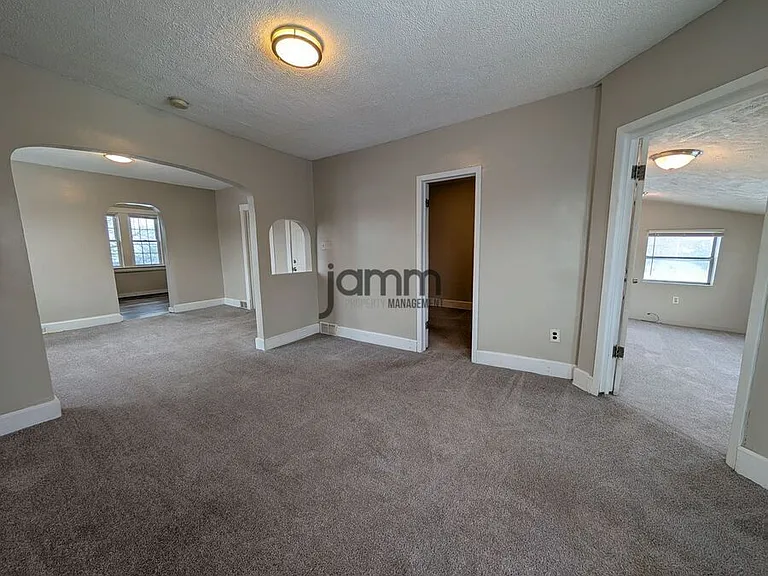 1476 W 107th St #1476 W 107TH UPPER — Photo 7