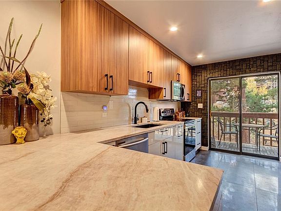 4th image of 743 Meadow Creek Dr #D