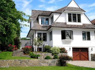 23 Byram Terrace Dr, Greenwich, CT 06831