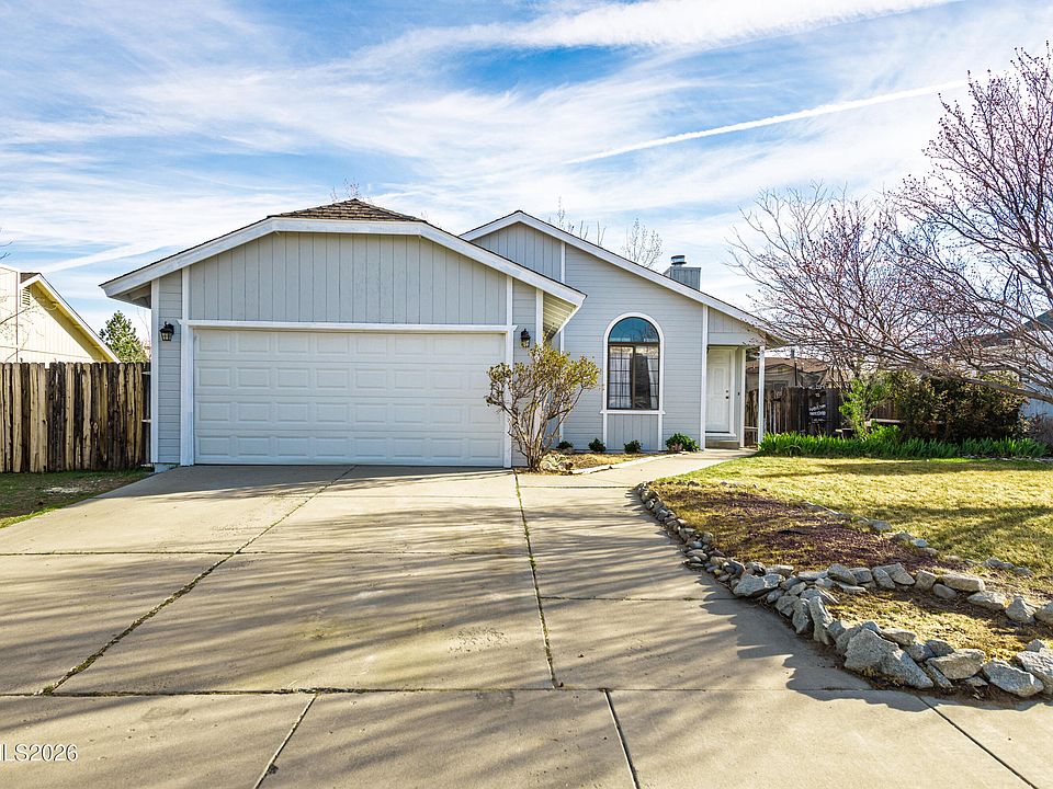 1st image of 1352 Leonard Rd