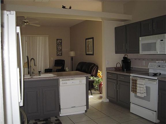 3rd image of 2104 Grafton Ave