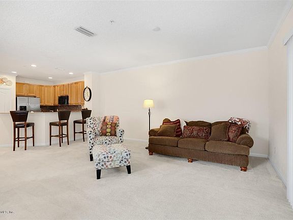 5th image of 130 Bayberry Cir Unit 1508