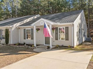 320 Oak Knoll Ct, Seneca, SC 29678