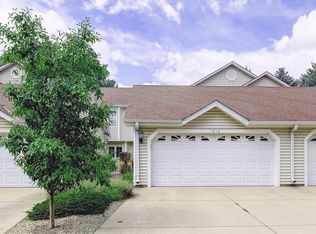 1014 Hill Ct, Shoreview, MN 55126
