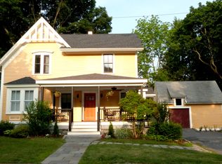 70 Grant St, Needham, MA 02492