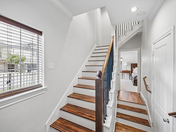 3rd image of 5610 Kiam St Unit F
