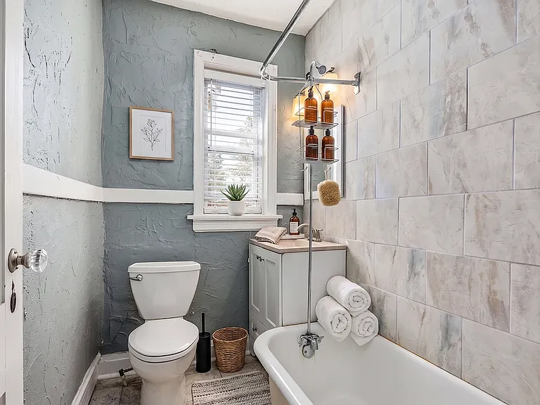 1210 S Newstead Ave #2W — Photo 8