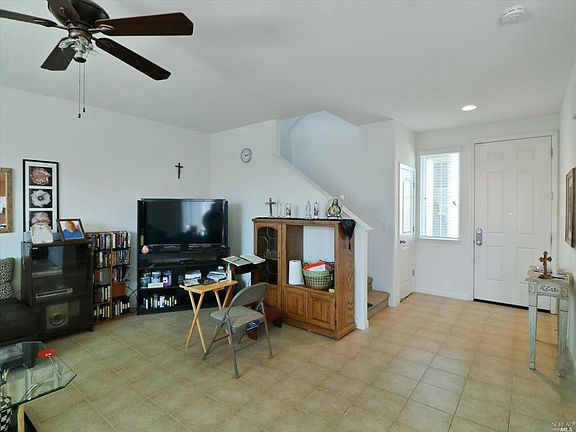 3rd image of 230 Cogburn Way