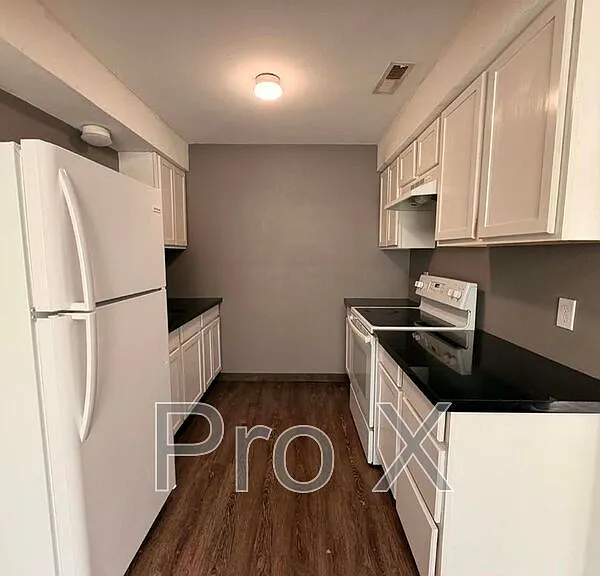 1015 S Saint Louis Ave #7 — Photo 7