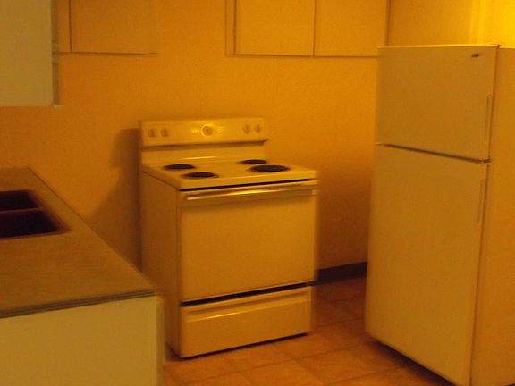 3rd image of 634 S 2nd St W APT 5