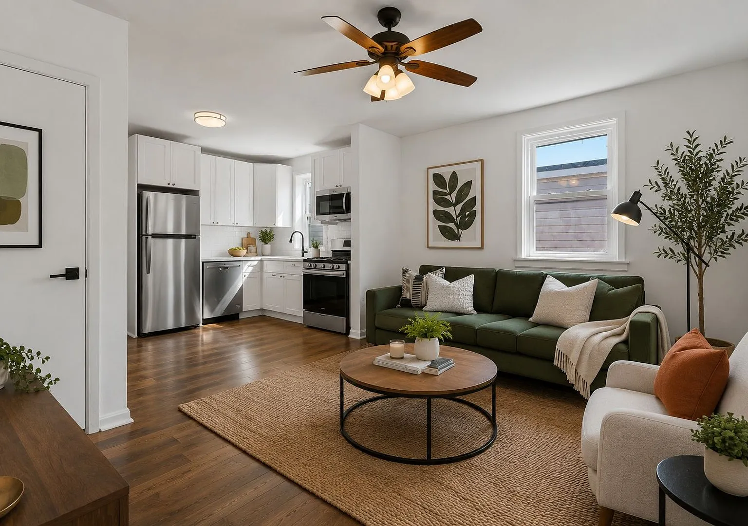 2306 East Carson Street — Photo 1