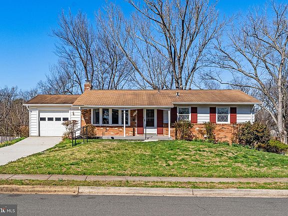 3rd image of 7510 Roxbury Ave