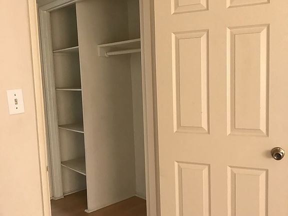 5th image of 820 Chestnut Ave APT 08