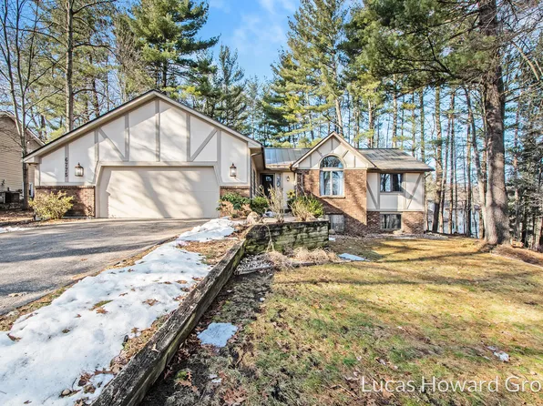 6775 Buttrick Ave SE, Alto, MI 49302