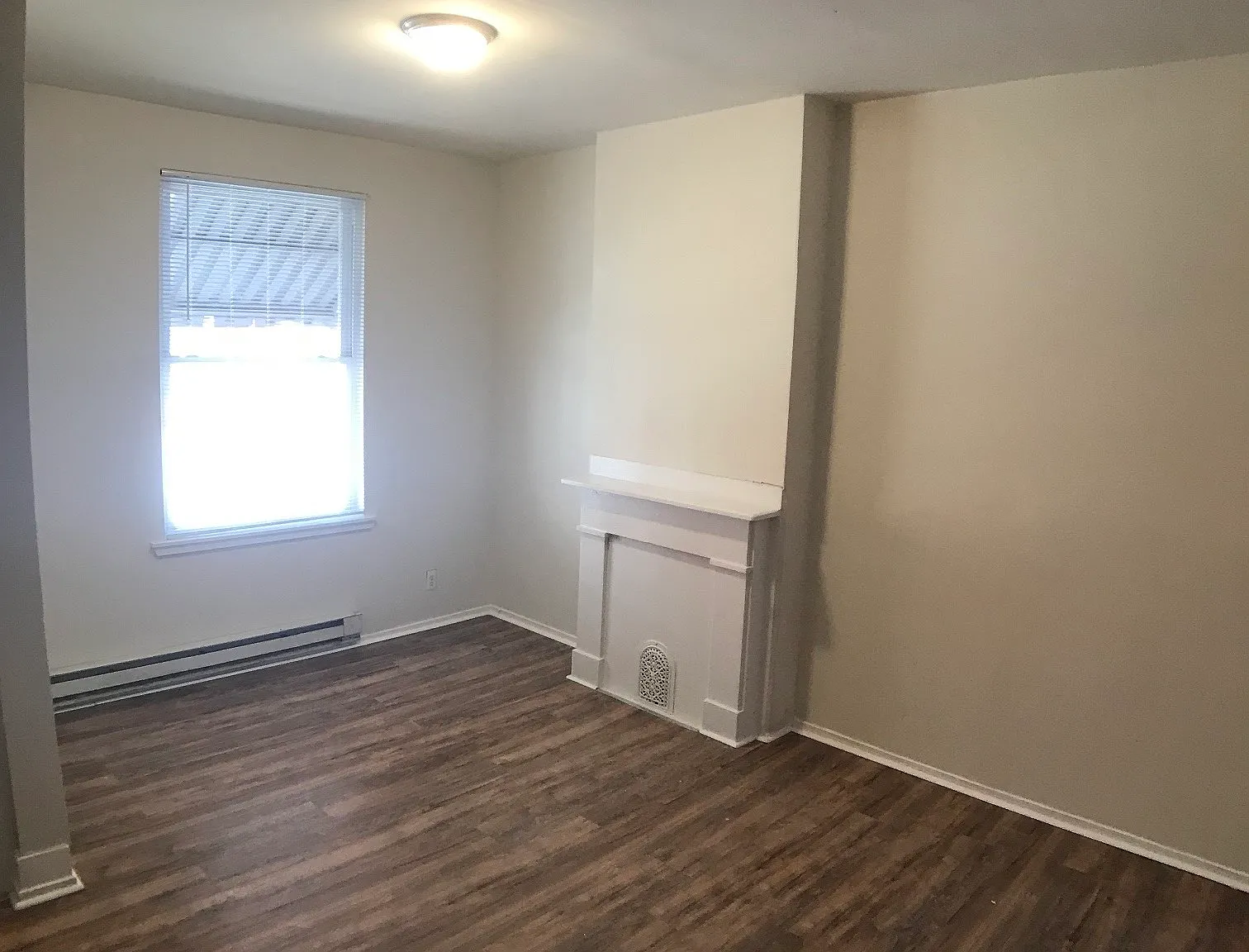 1752 N. Dover St. — Photo 2