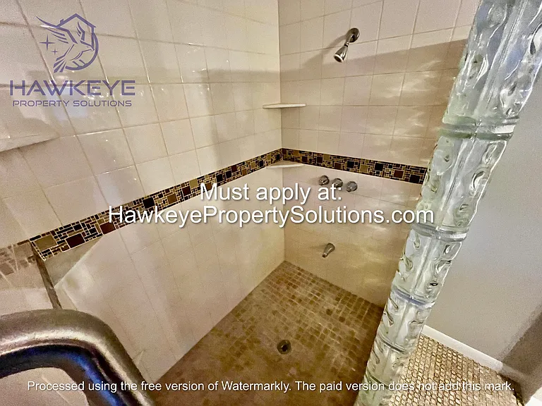 3205 Carleton Cir W — Photo 14