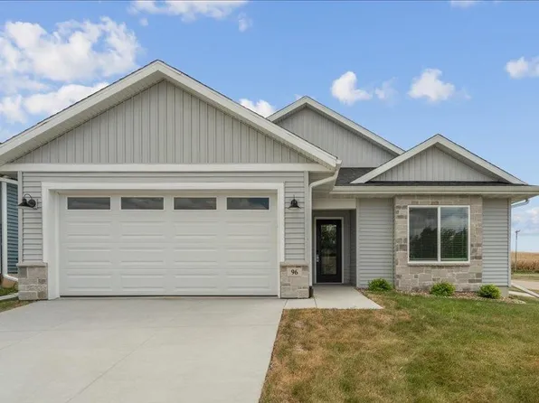 96 Huntington Dr, Iowa City, IA 52245