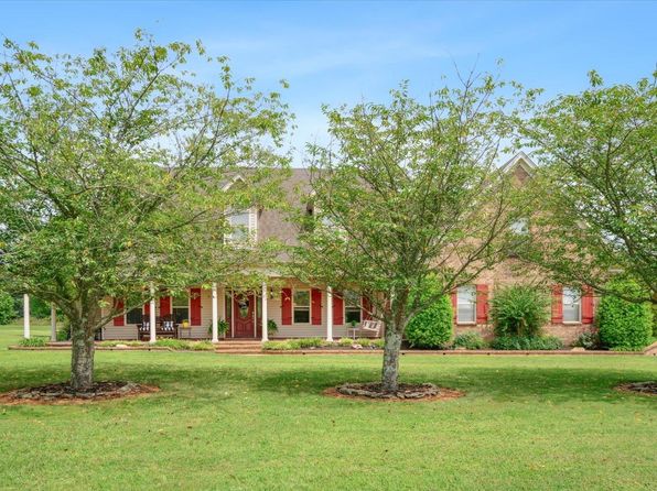 295 Wade Dr, Rossville, TN 38066