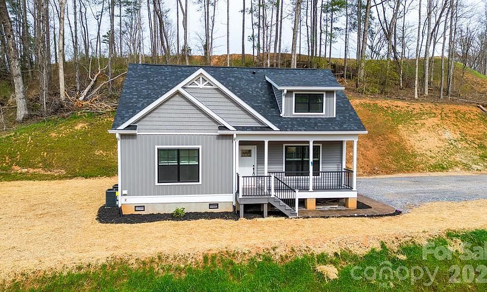 1st image of 67 Patterson Dr