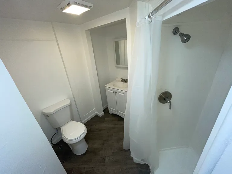 192 Main St — Photo 6
