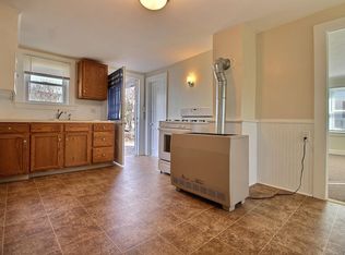 6 Thompson St #1, Pawcatuck, CT 06379