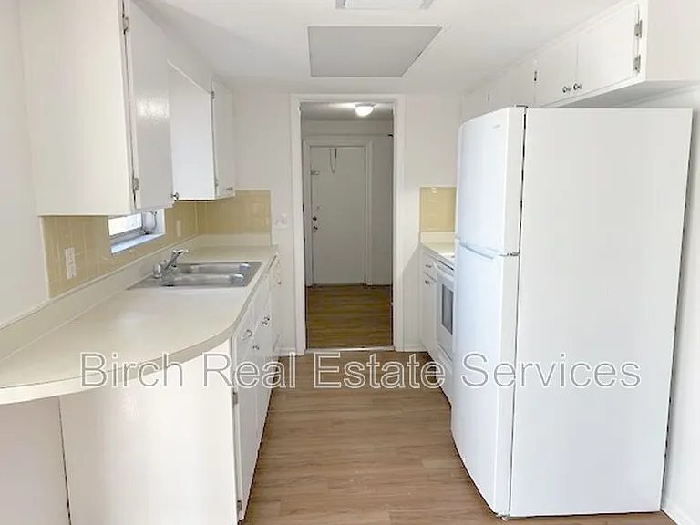 4813 Elmwood St — Photo 4