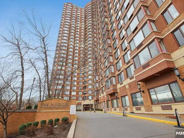 100 Old Palisade Rd APT 2209, Fort Lee, NJ 07024