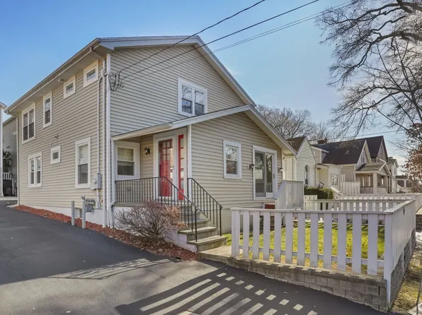 115 Highview Avenue Unit B, Stamford, CT 06907
