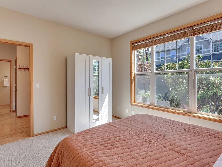 91 SW 106th Pl — Photo 3
