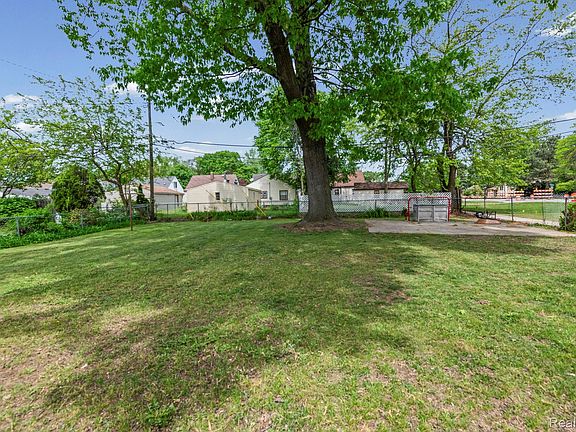 4th image of 527 E Sunnybrook Dr