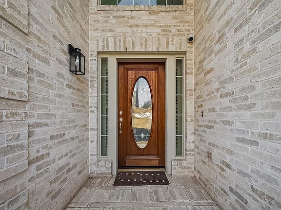 4th image of 2605 Easton Springs Court