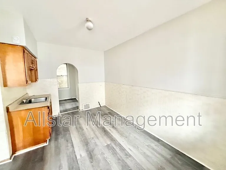 6706 Gertrude Ave #GERTRUDE AVE 6706 UN — Photo 6