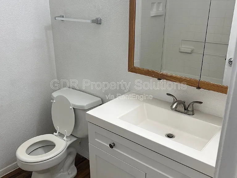 1116 Coal Ave SW #12 — Photo 13