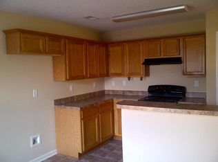 8857 Macon Rd, Cordova, TN 38018