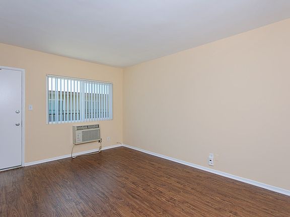 5th image of 565 E Arrow Hwy APT 46