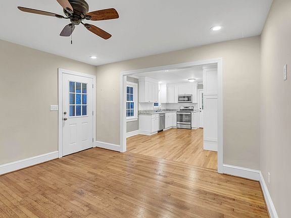3rd image of 112 Woodland Dr