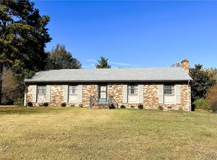 7104 Peach Orchard Ln, Mechanicsville, VA 23111