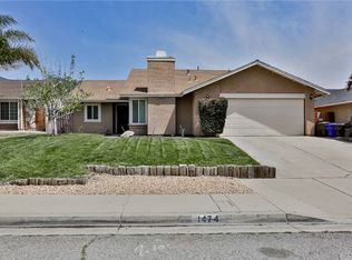 1474 W Creekside Dr, San Bernardino, CA 92407
